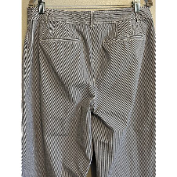 TALBOTS Women's Pinstripe Capri Wide Leg Chino 12 Nautical Coastal Resort Casual - Picture 11 of 11